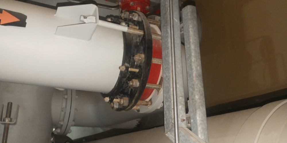 Actuated valve on pipeline